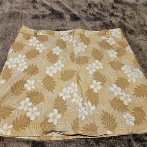 Floral Tan Women's Shorts